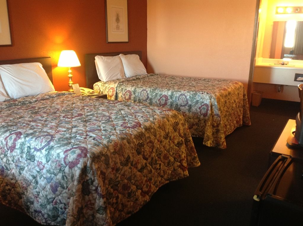 Travelers Lodge Beatrice 客房 照片