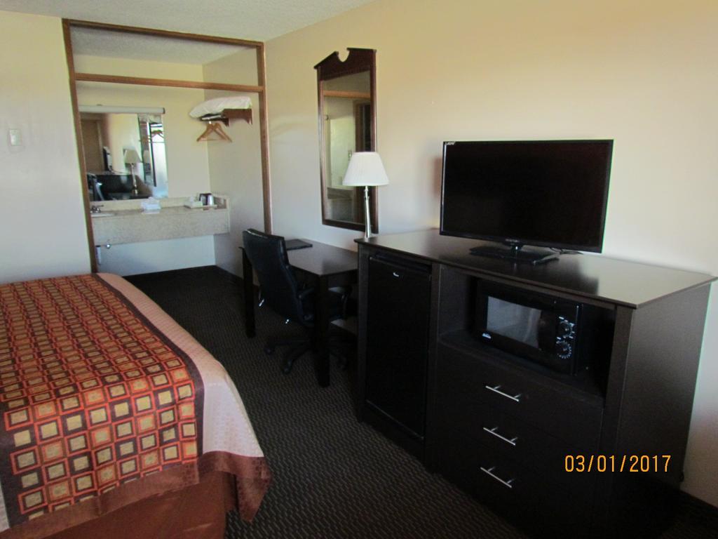 Travelers Lodge Beatrice 外观 照片